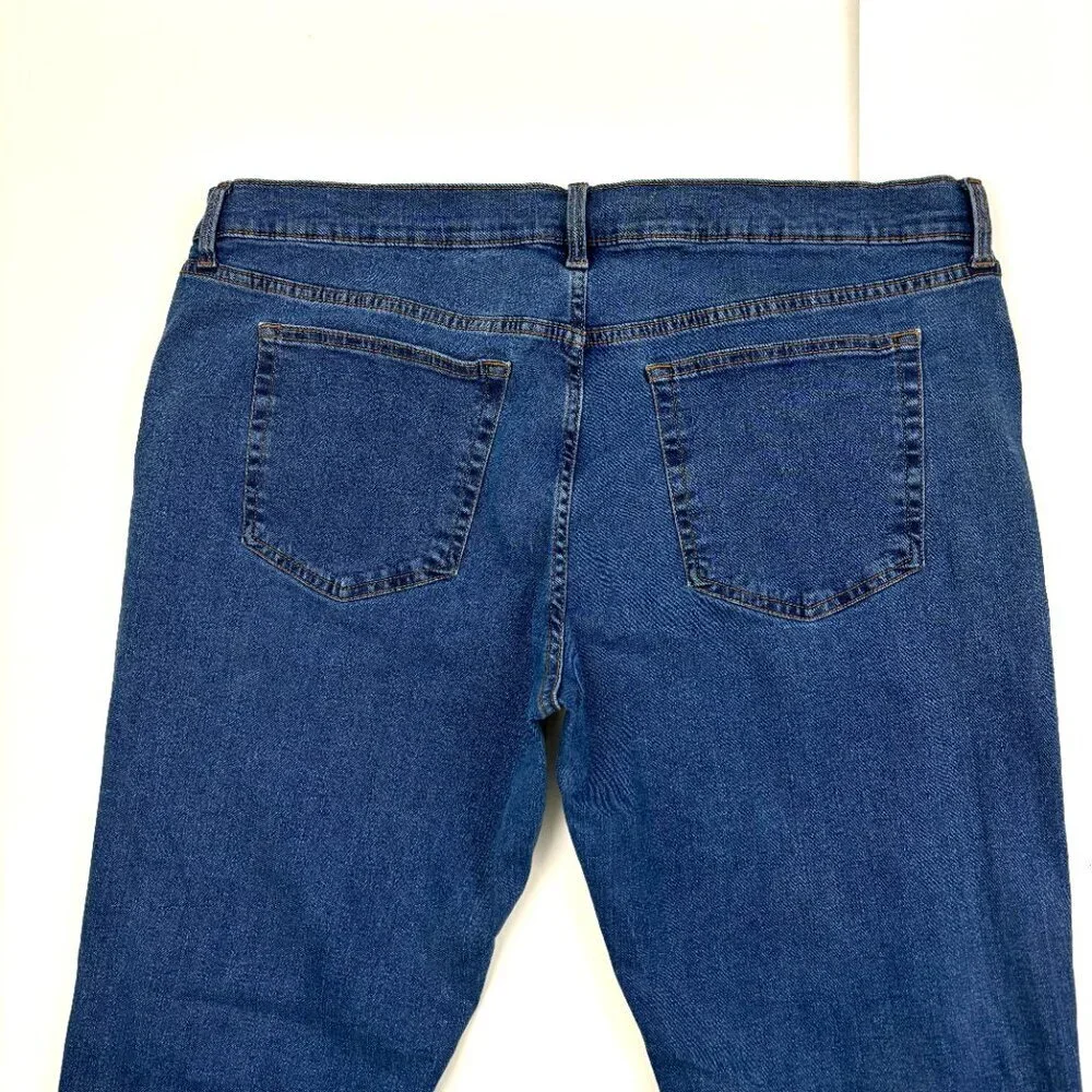 George Regular‎ fit Straight Leg Women's size 38x32 Medium Wash Blue Denim Jeans